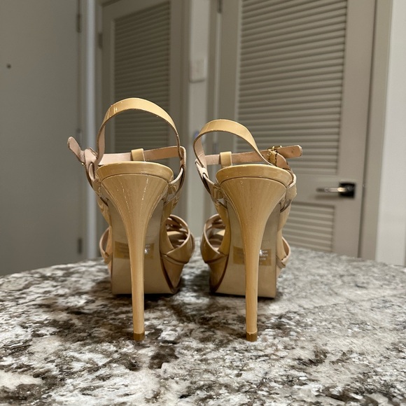 NWOT Nude/Tan Kismit Steve Madden Platform Heels Tribute Inspired size 7.5 - Picture 5 of 5